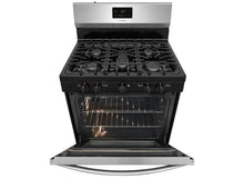 Load image into Gallery viewer, FCRG3052AS Estufa de gas 30" Frigidaire "Nueva Con Damage"